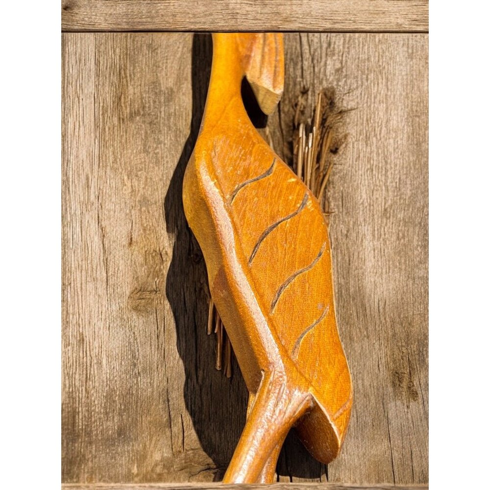 Vintage MCM Hand Carved Wood Crane 9 1/4" Tall Sculpture Figurine - Picture 3 of 8